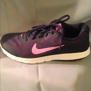 NWOT Nike Flex Experience RN4 Blue Sneakers Size 8